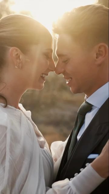Sencillamente in love con esta pareja

@anacabellocarmo 

Feliz viernes! A descansar que mañana tenemos Sarao 💕
 
#videoboda #reeldeboda #bodasincreíbles #amordelbueno #parejasreales #boda2025 #romancevisual #historiasdeamor #felicesparampre #bodayemociones #estamosinlove #enamoradosdeellos #momentosquequedan #emocionpura #nosrobaronelcorazon #amorsinfiltrar #viernesconamor #videografosdeboda #bodasconalma #bodascinematograficas #proveedordesueños #creadoresderecuerdos #bodaúnica #bodasconestiloespaña #andalusianwedding