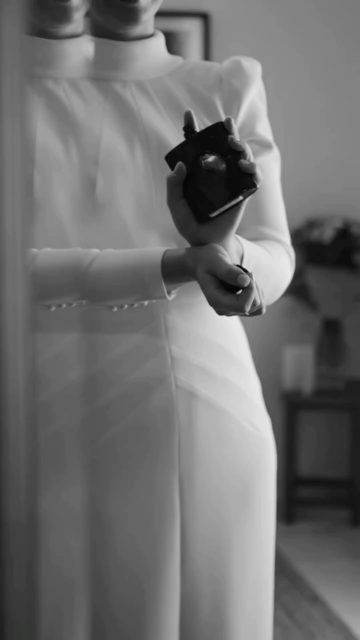 No podemos sacarnos a esta pareja de la cabeza.
Preciosos por dentro y por fuera 💕
.
.
.
@carmenhormigo 
@moisesmale 
@haciendaeljardal 
@cherubinaatelier 
@dappersworld